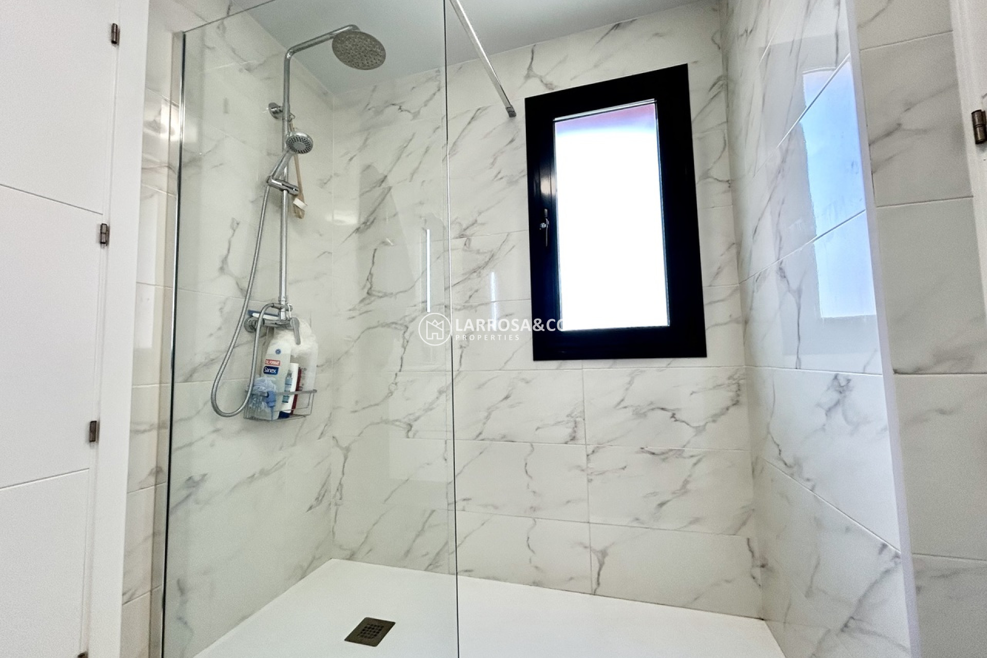 Resale - Apartment - Villamartin - Costa Blanca