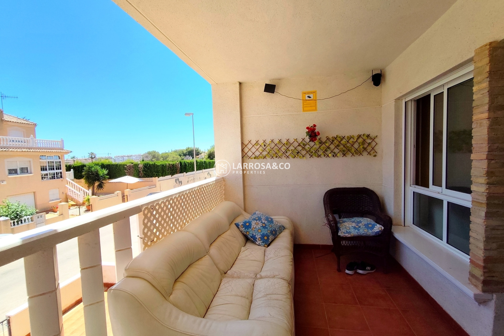 Resale - Apartment - Villamartin - Costa Blanca