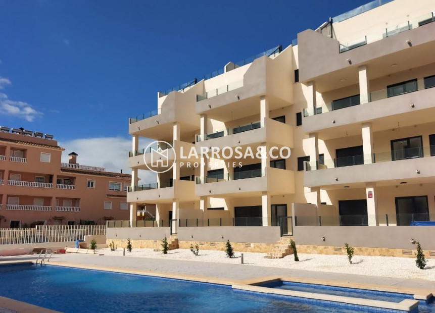 Resale - Apartment - Villamartin - Costa Blanca
