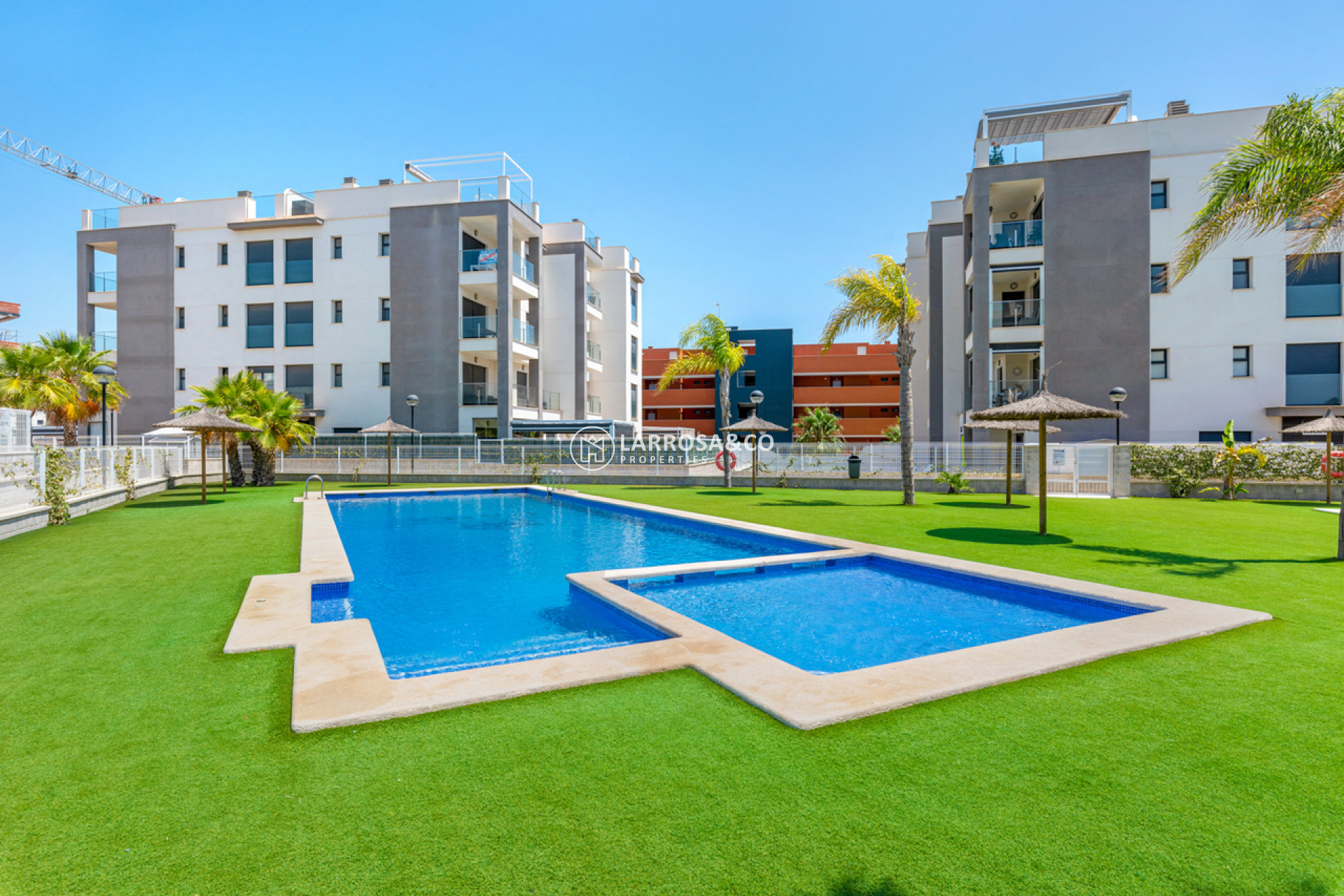 Resale - Apartment - Villamartin - Costa Blanca