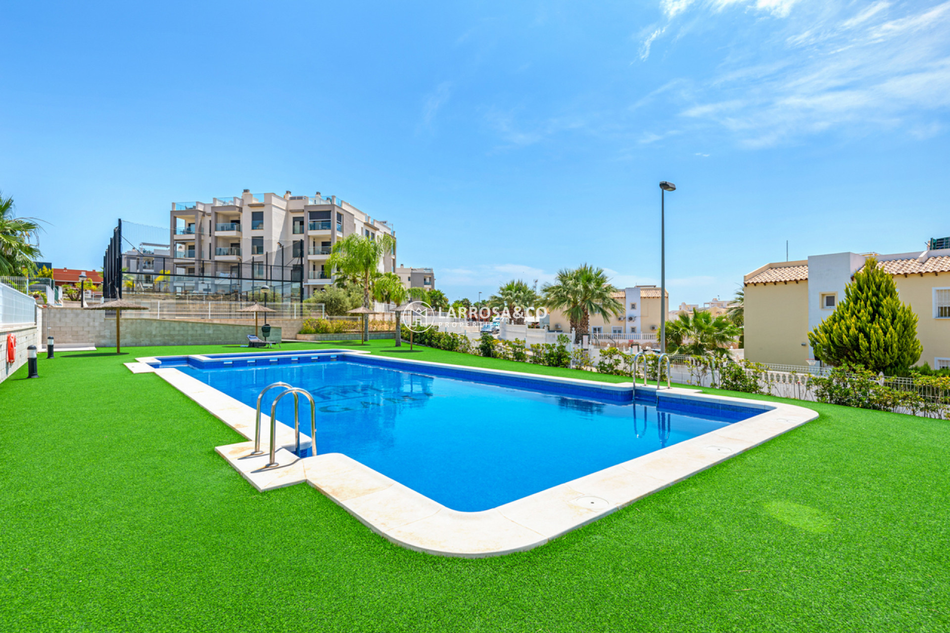 Resale - Apartment - Villamartin - Costa Blanca
