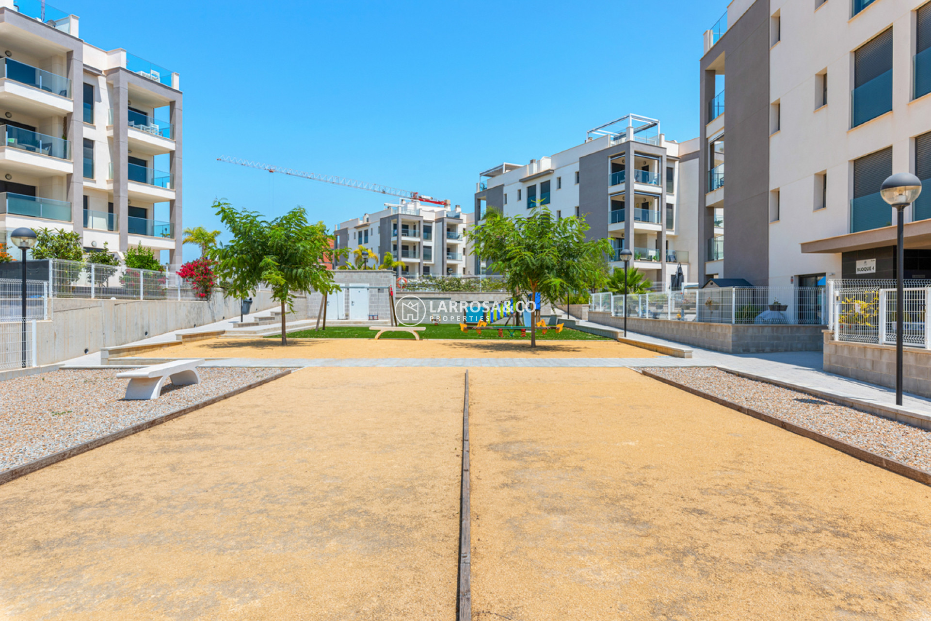 Resale - Apartment - Villamartin - Costa Blanca