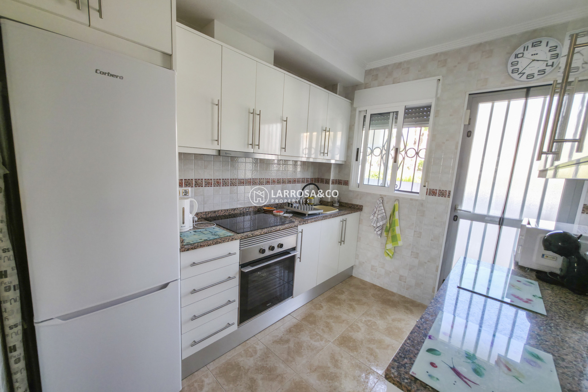 Resale - Apartment - Villamartin - Costa Blanca