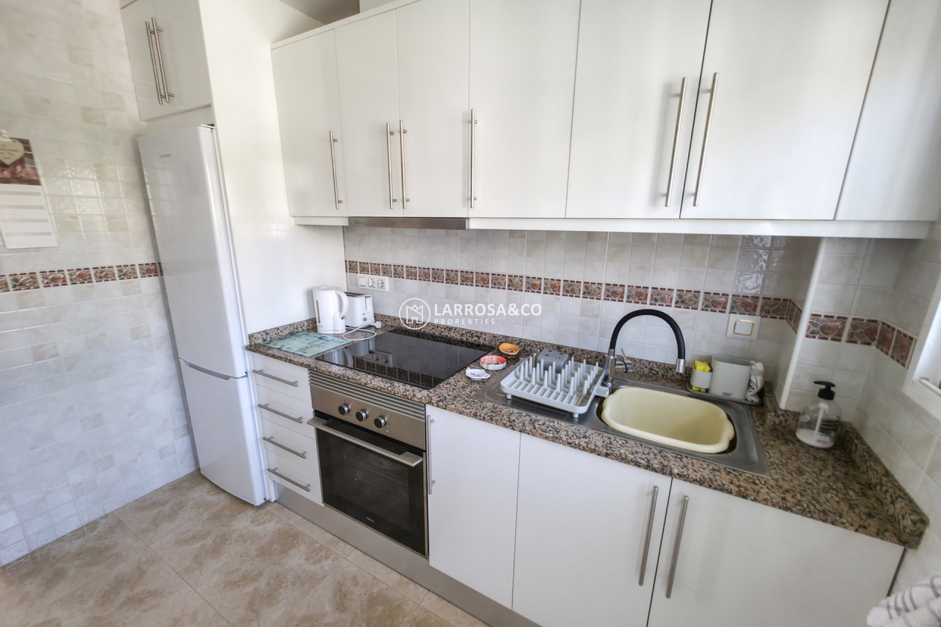 Resale - Apartment - Villamartin - Costa Blanca