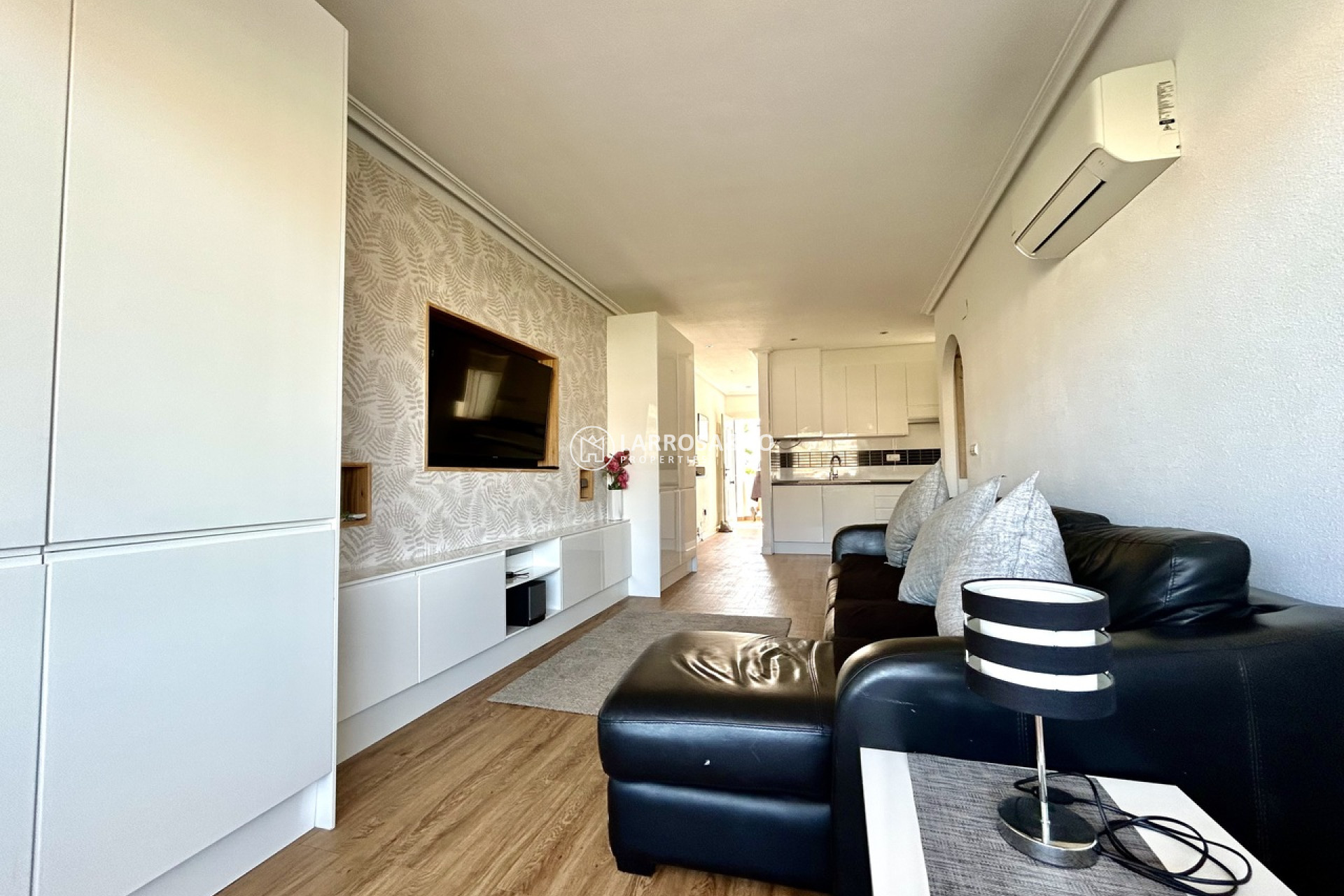 Resale - Apartment - Villamartin - Costa Blanca