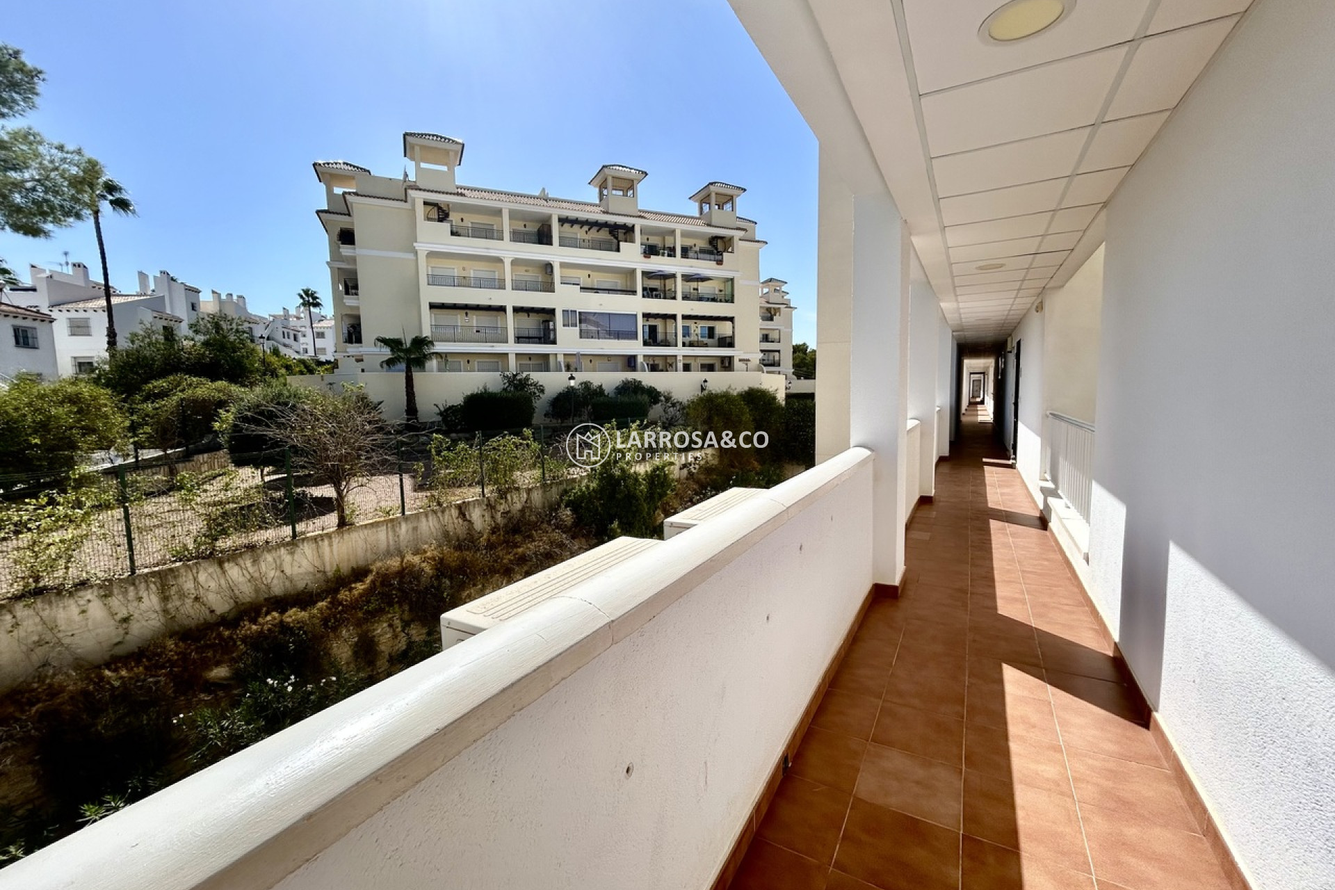 Resale - Apartment - Villamartin - Costa Blanca