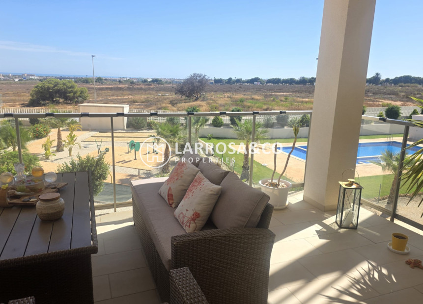 Resale - Apartment - Villamartin - Costa Blanca