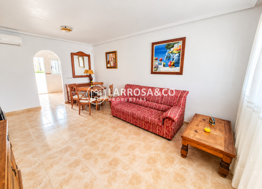 Resale - Apartment - Villamartin - Costa Blanca