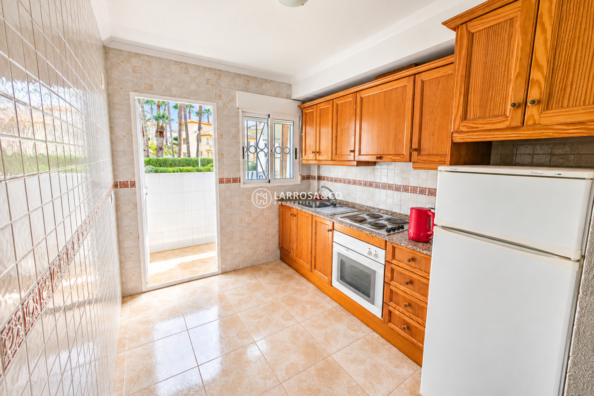 Resale - Apartment - Villamartin - Costa Blanca