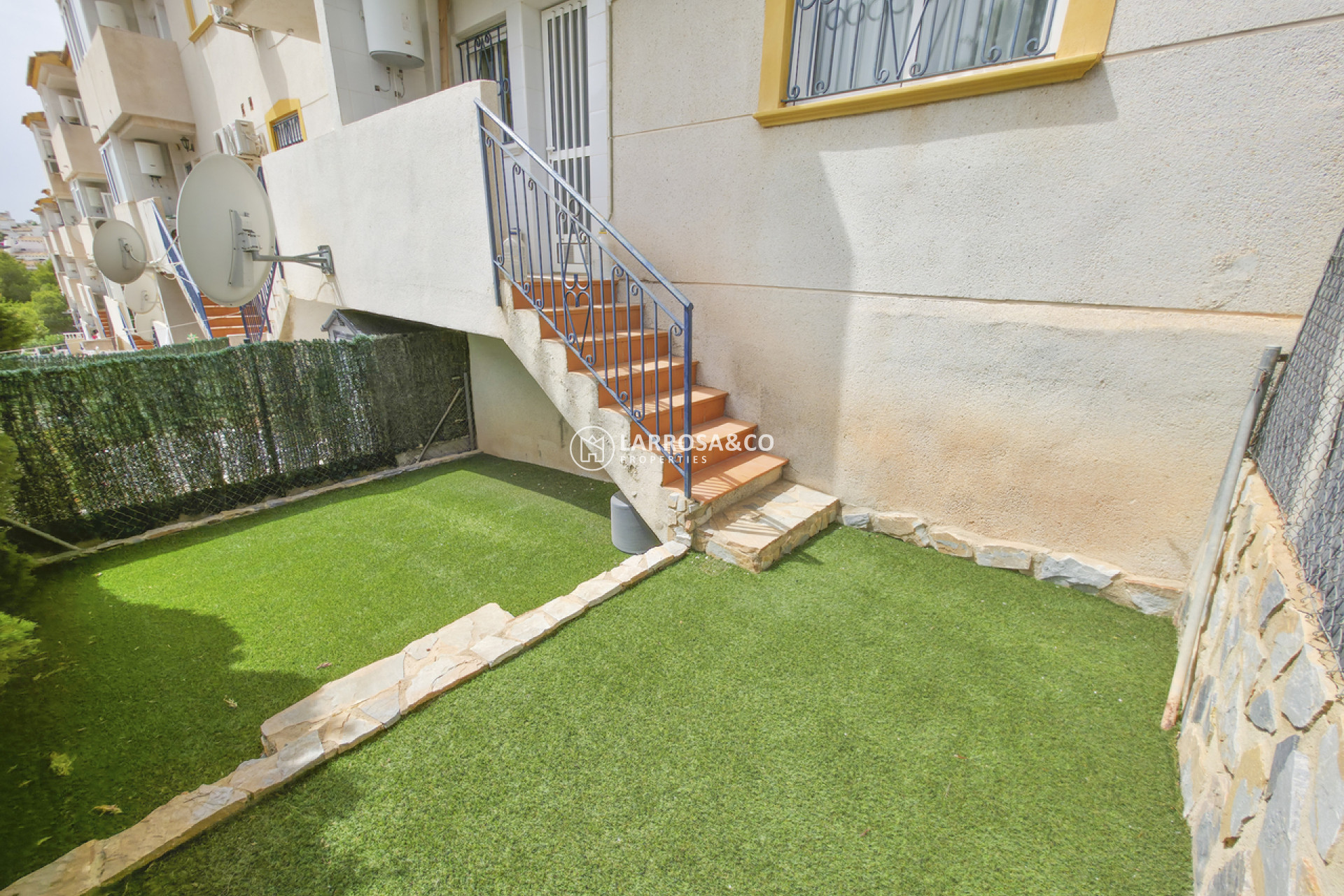 Resale - Apartment - Villamartin - Costa Blanca