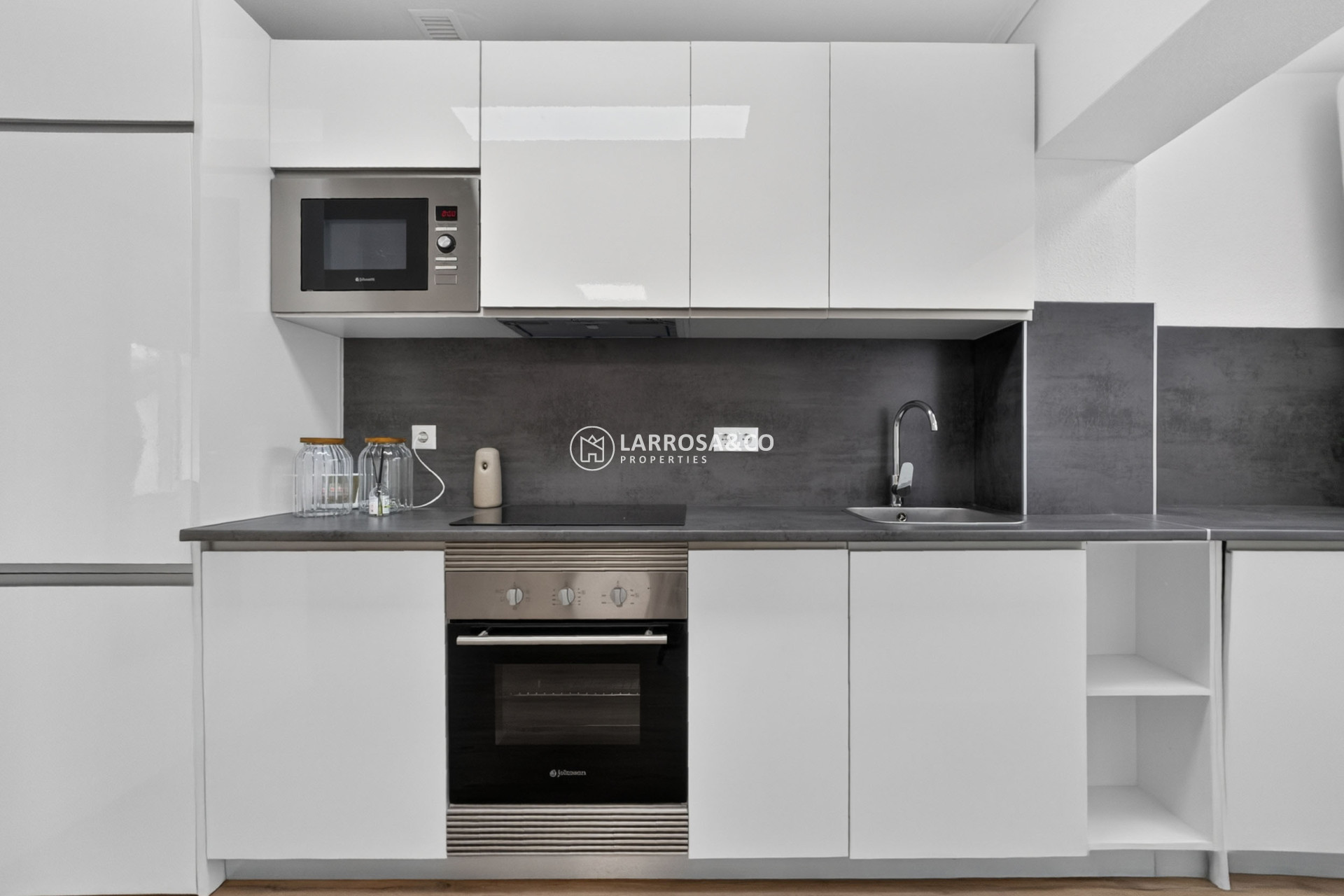Resale - Apartment - Villamartin - Costa Blanca