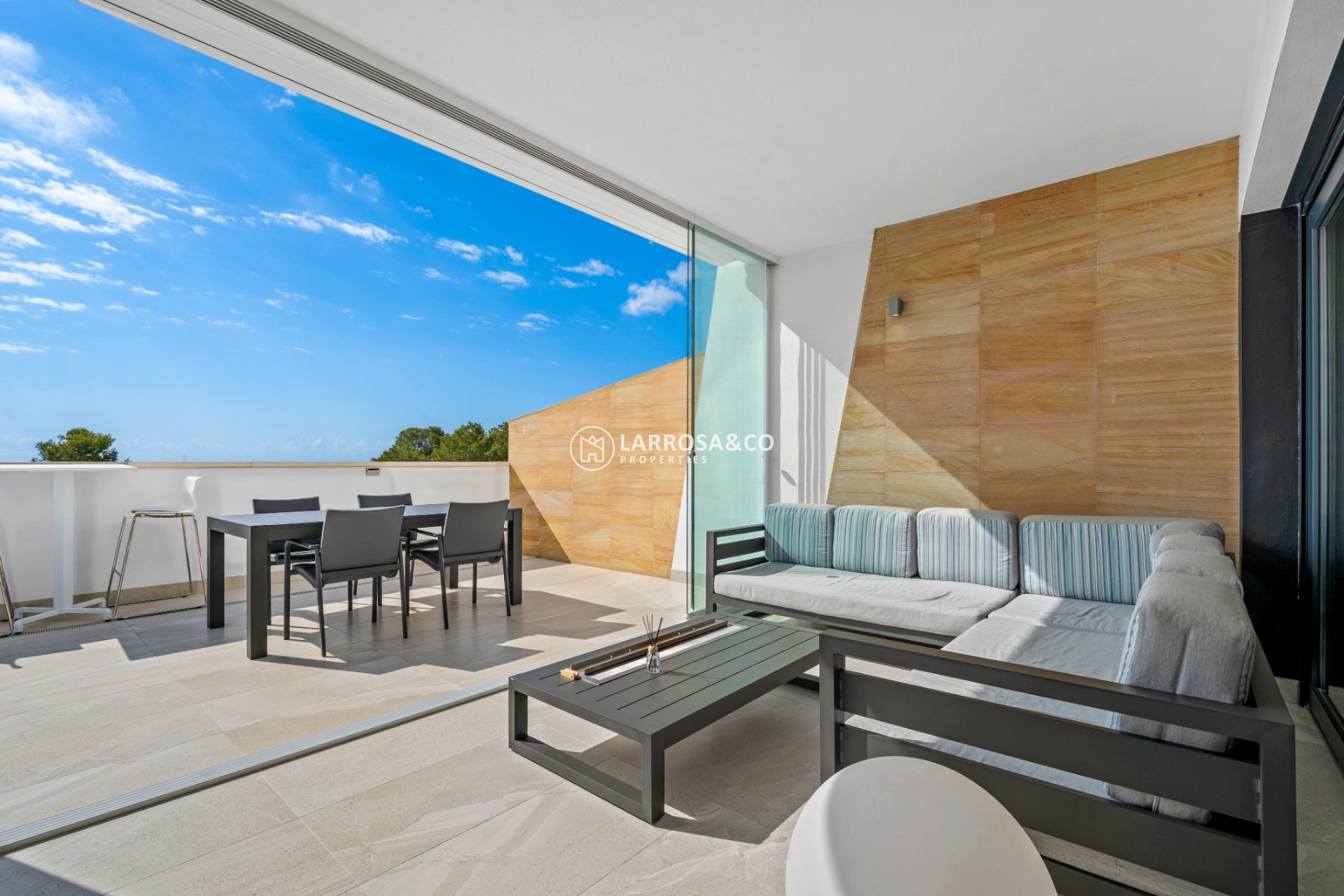 Resale - Apartment - Villamartin - Costa Blanca