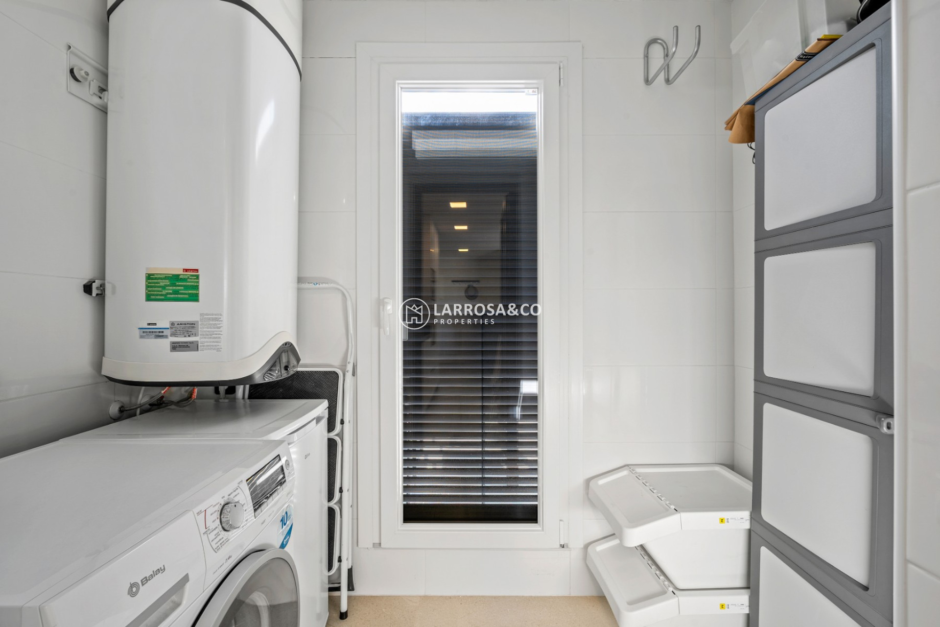 Resale - Apartment - Villamartin - Costa Blanca