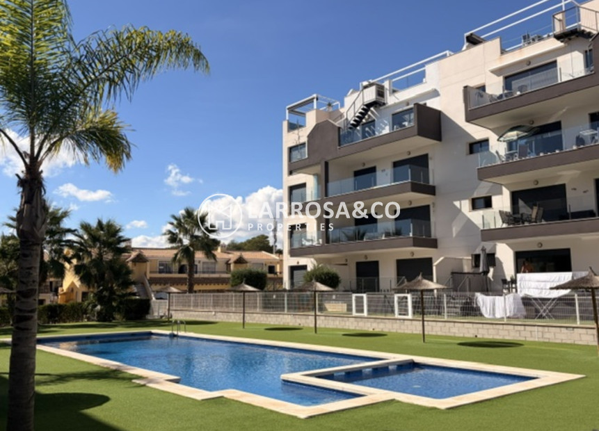 Resale - Apartment - Villamartin - Costa Blanca
