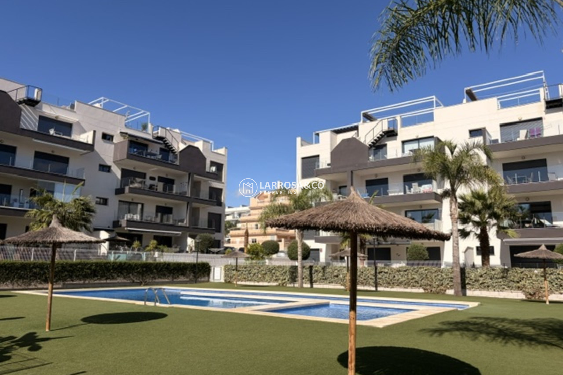 Resale - Apartment - Villamartin - Costa Blanca