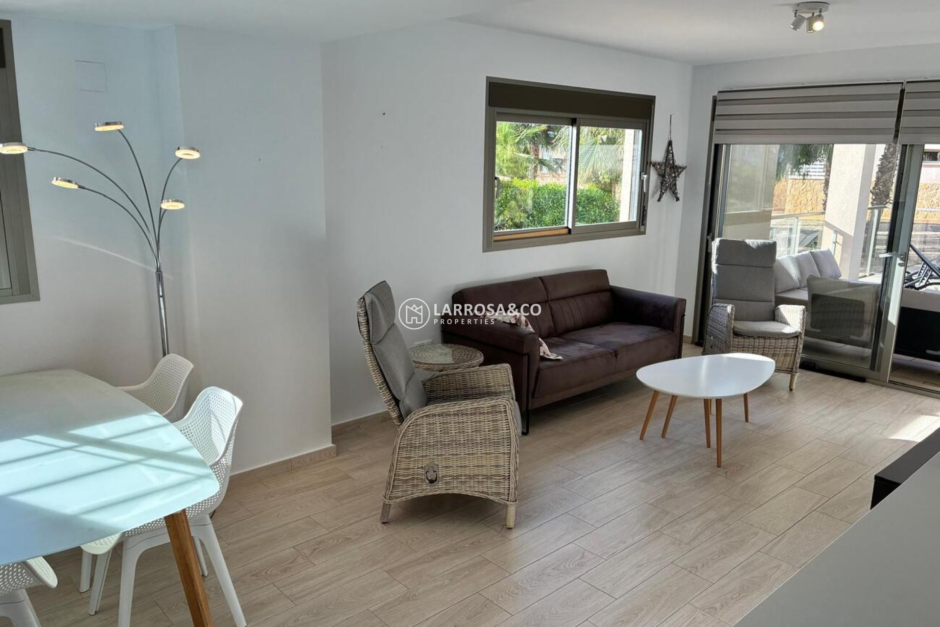 Resale - Apartment - Villamartin