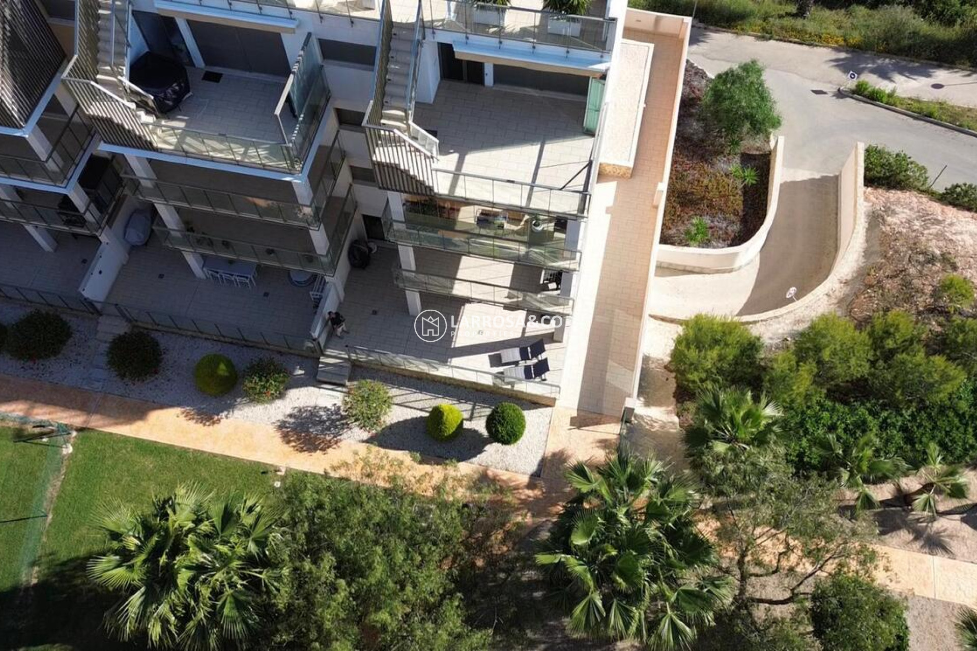 Resale - Apartment - Villamartin