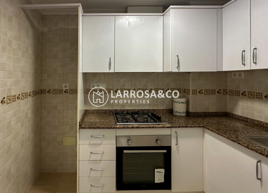 Resale - Bungalow - Daya Nueva - Costa Blanca