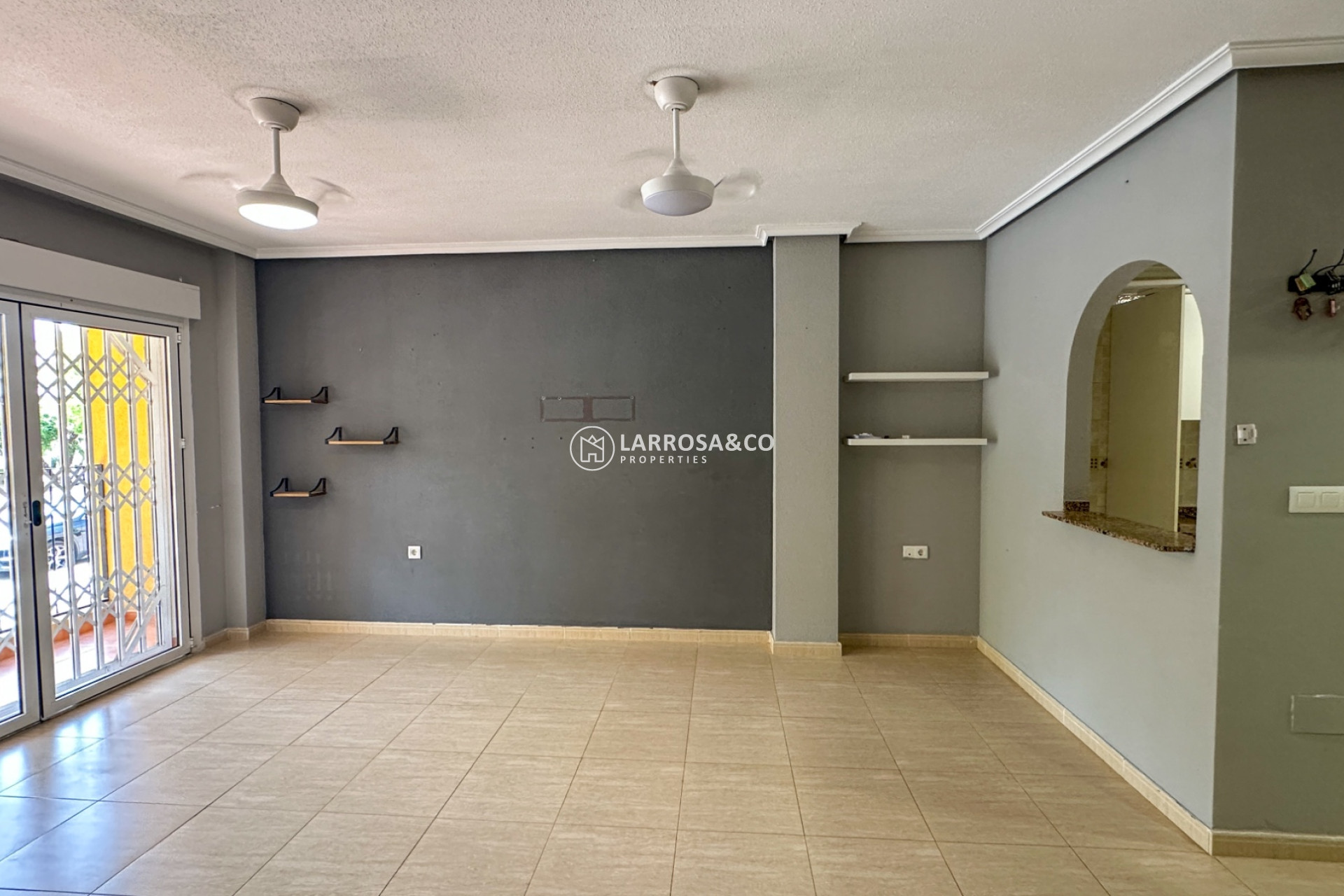 Resale - Bungalow - Daya Nueva - Costa Blanca