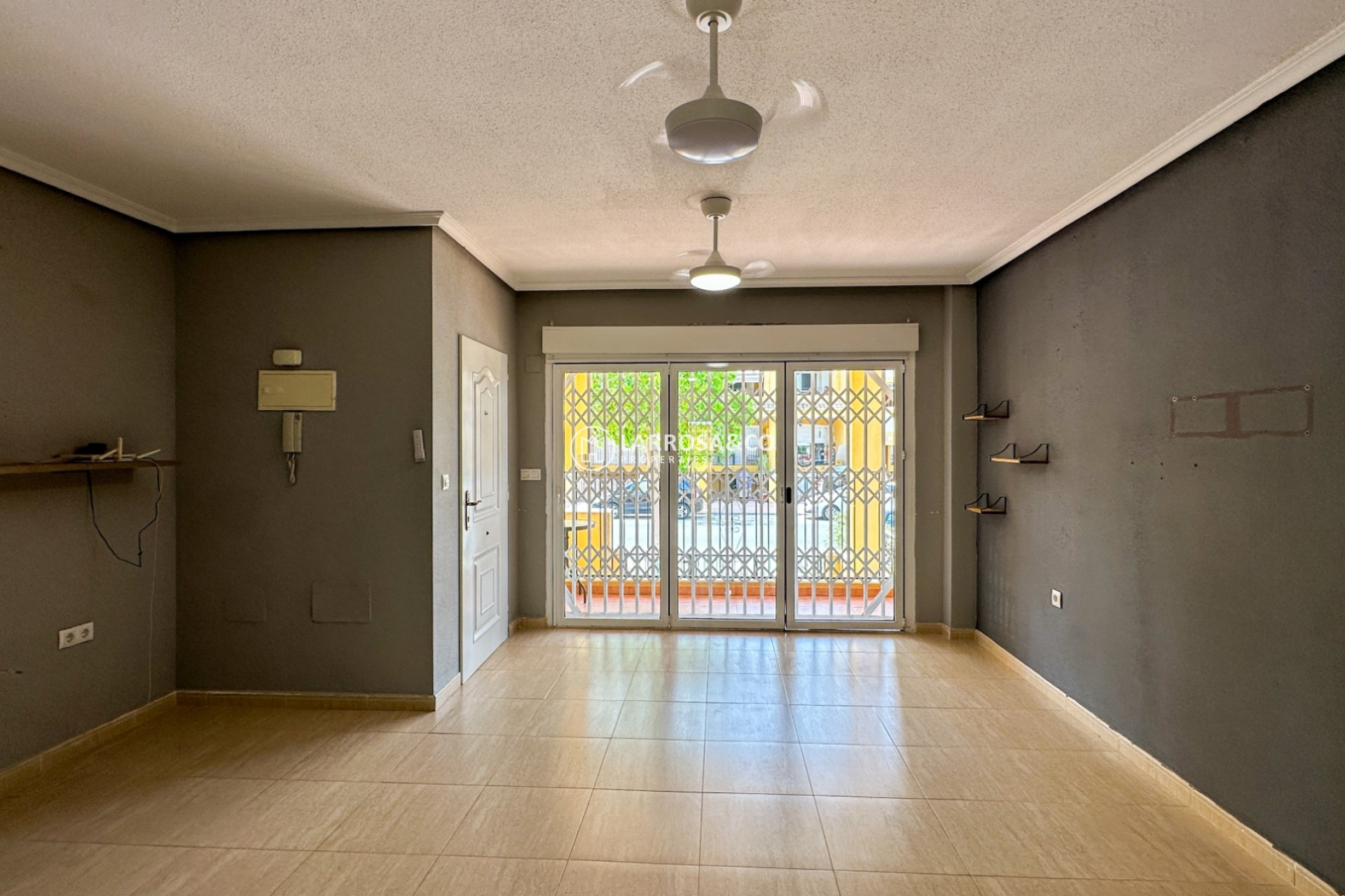Resale - Bungalow - Daya Nueva - Costa Blanca