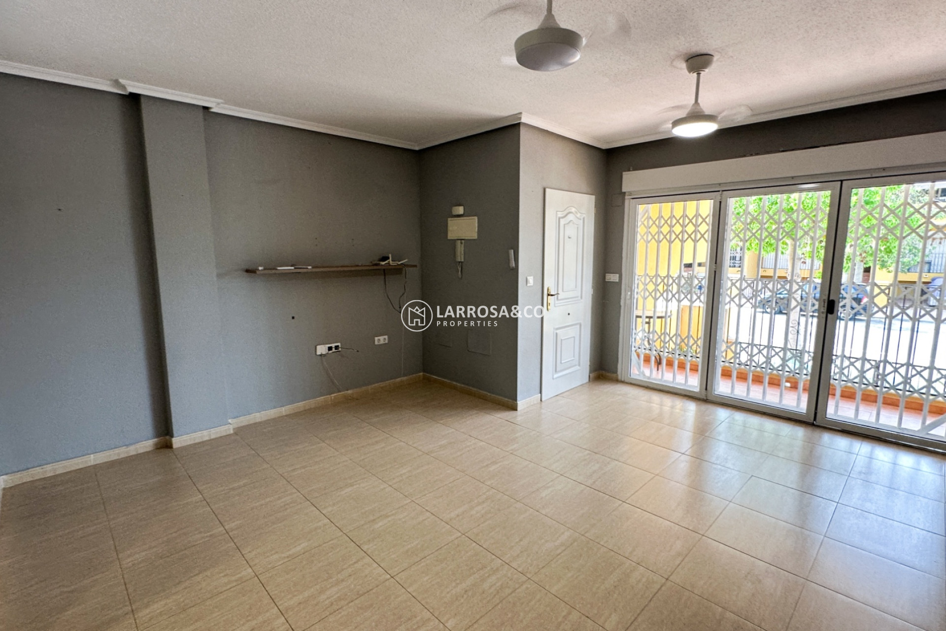 Resale - Bungalow - Daya Nueva - Costa Blanca