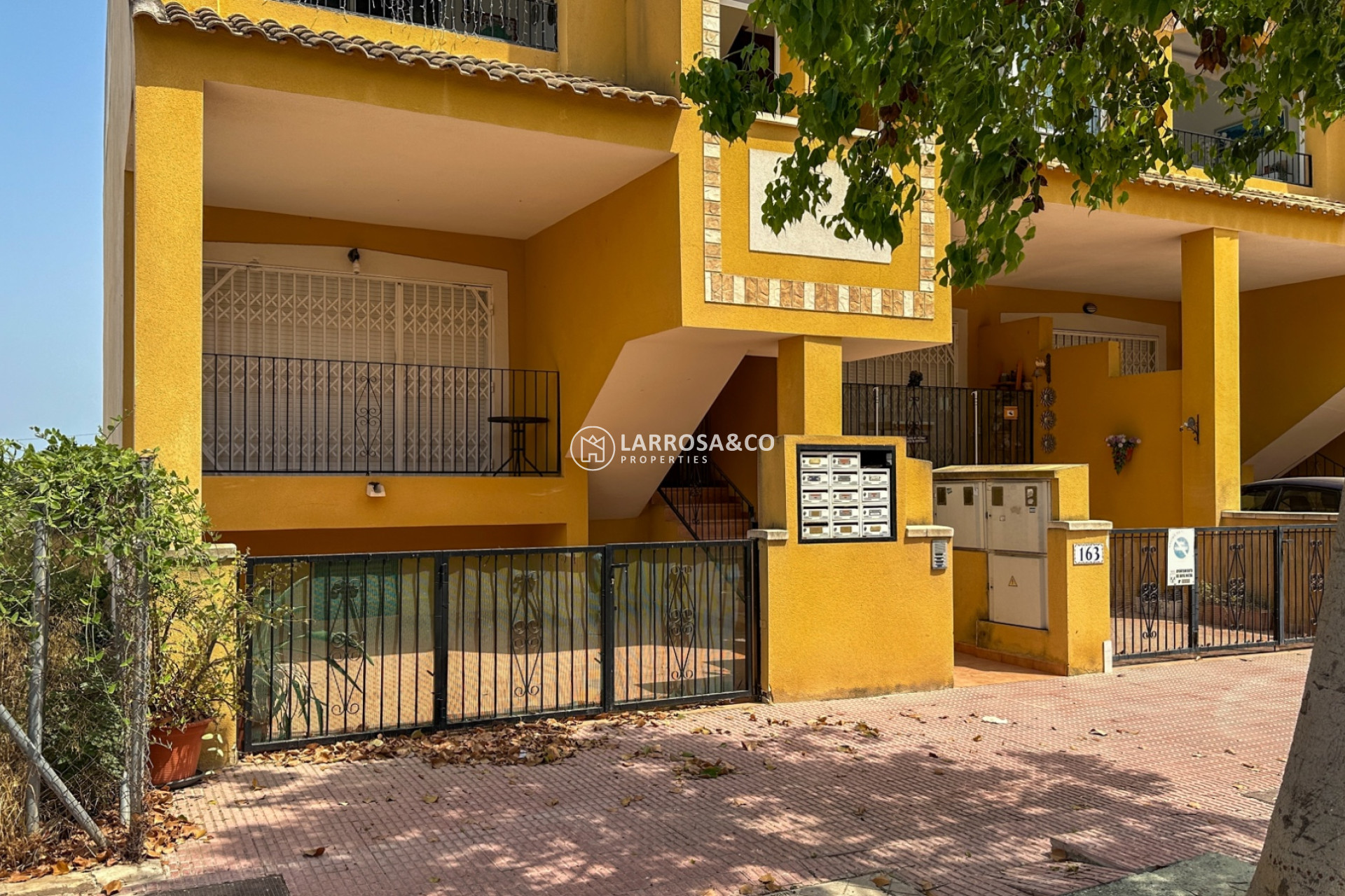 Resale - Bungalow - Daya Nueva - Costa Blanca