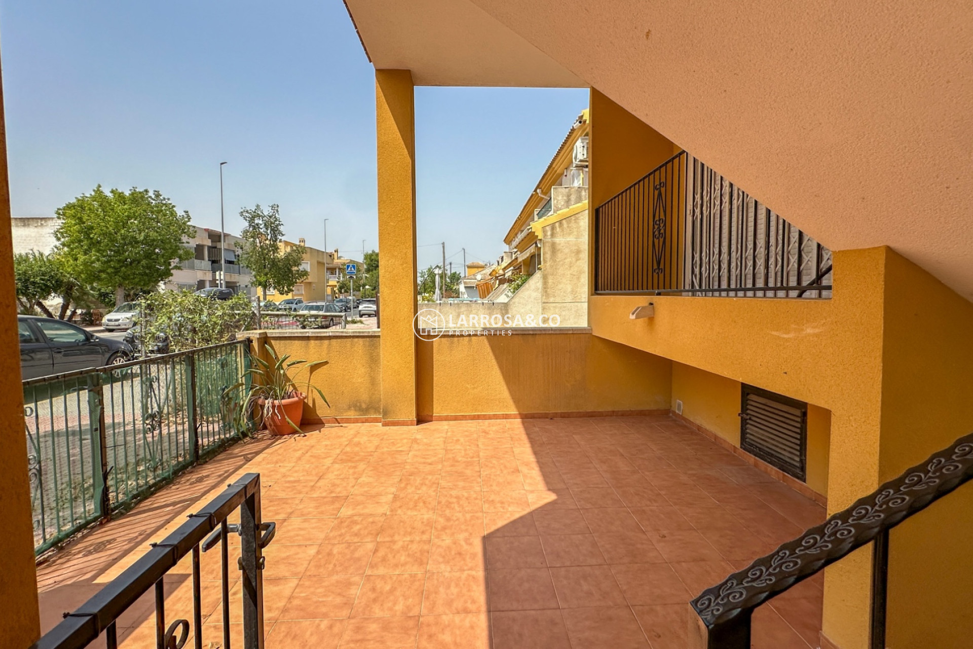 Resale - Bungalow - Daya Nueva - Costa Blanca