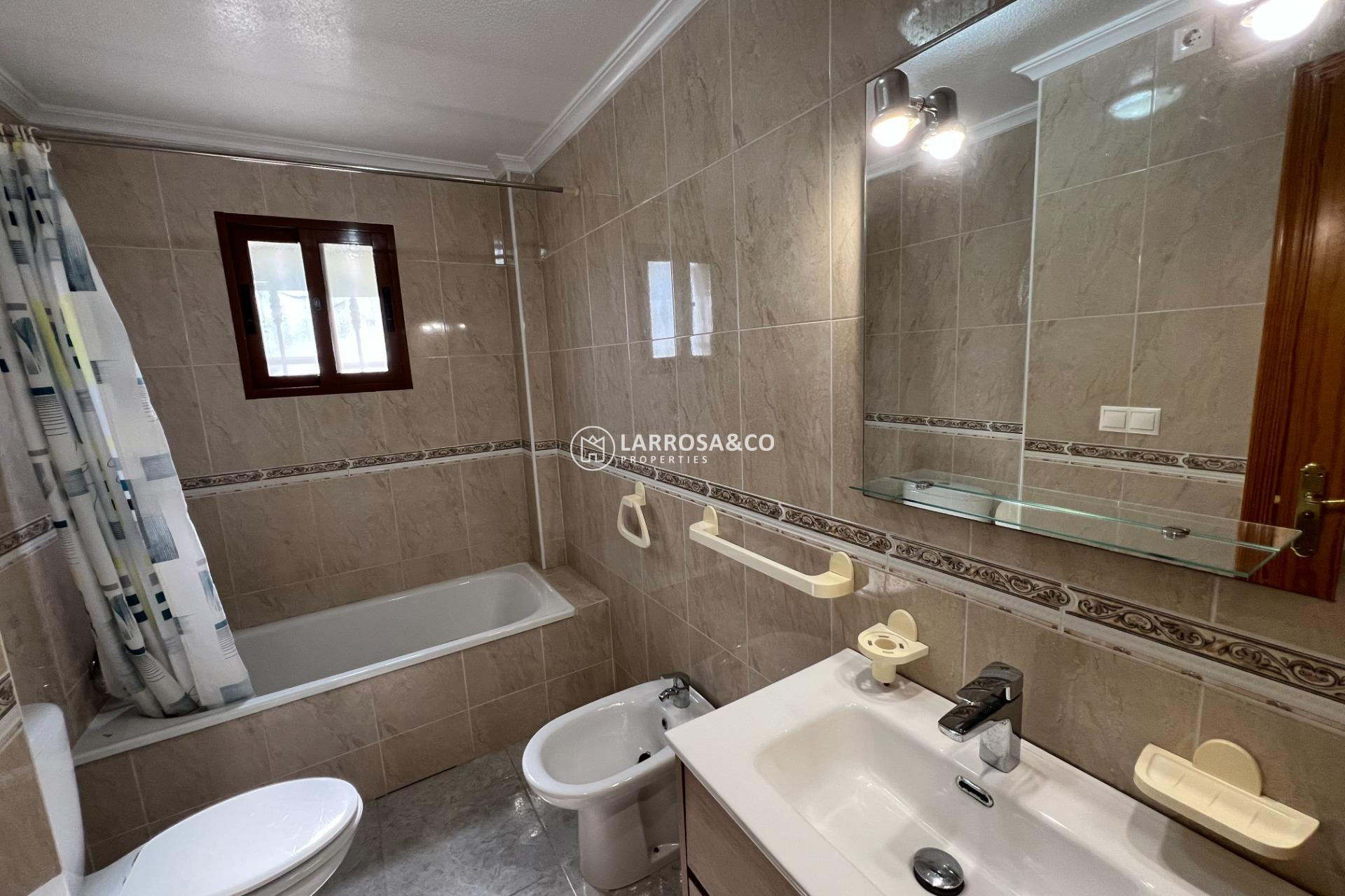 Resale - Bungalow - Daya Vieja - Comunidad valenciana