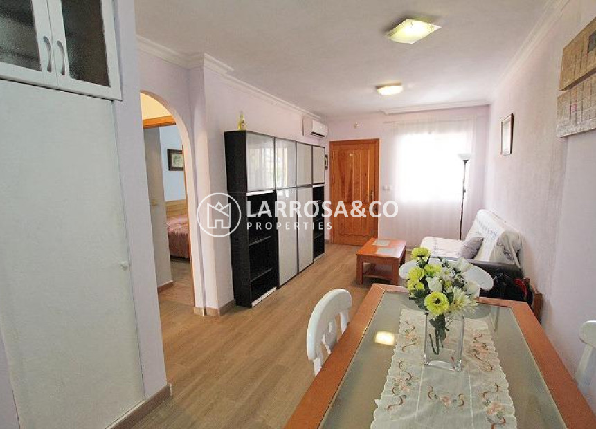 Resale - Bungalow - Guardamar del Segura - 03140