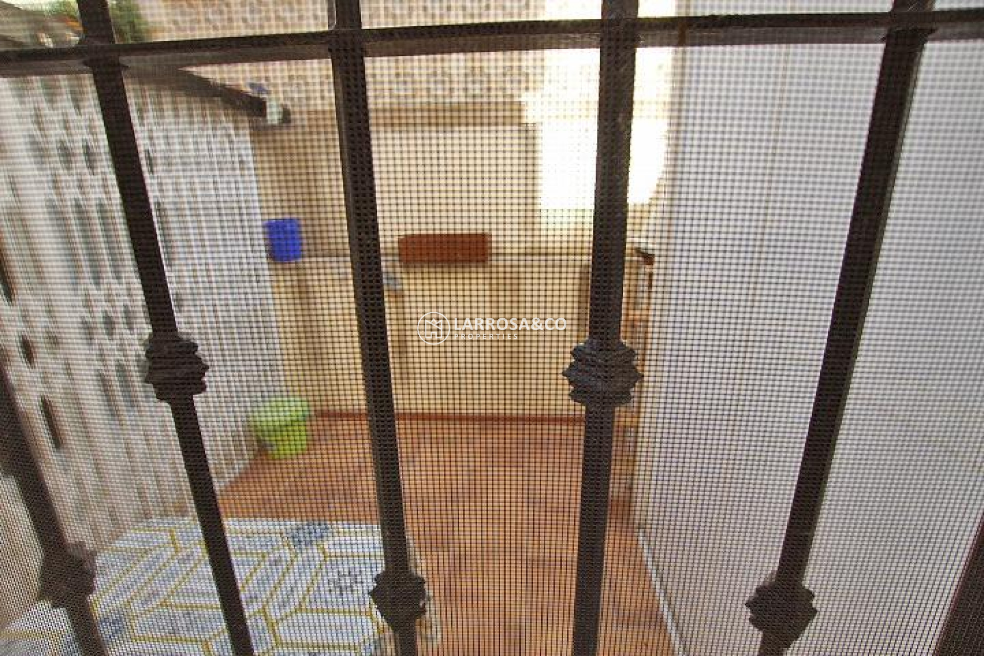 Resale - Bungalow - Guardamar del Segura - 03140