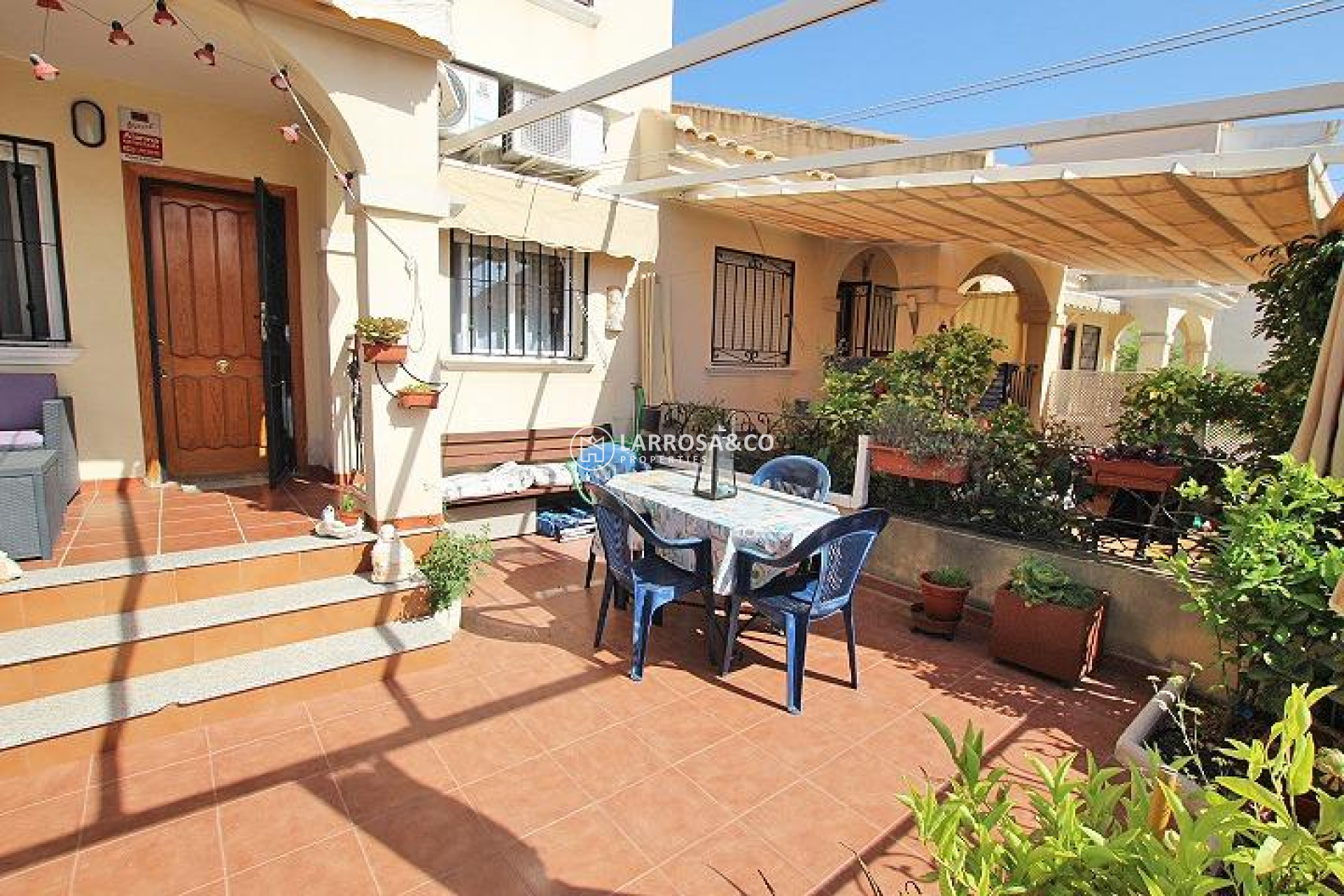 Resale - Bungalow - Guardamar del Segura - 03140