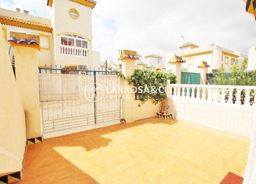 Resale - Bungalow - Guardamar del Segura - El Edén - Los Estaños