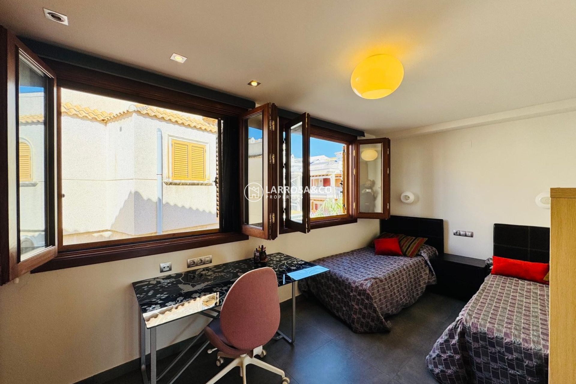 Resale - Bungalow - Guardamar del Segura - Playa Moncayo