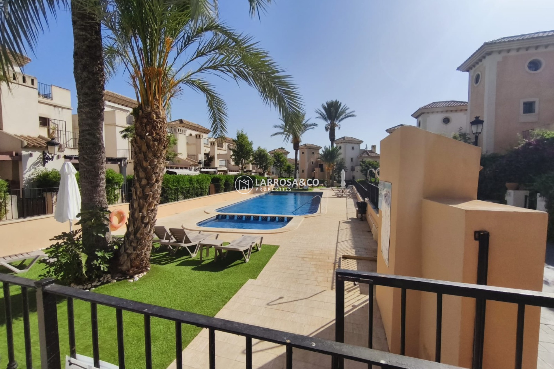 Resale - Bungalow - La Finca Golf Resort - Inland