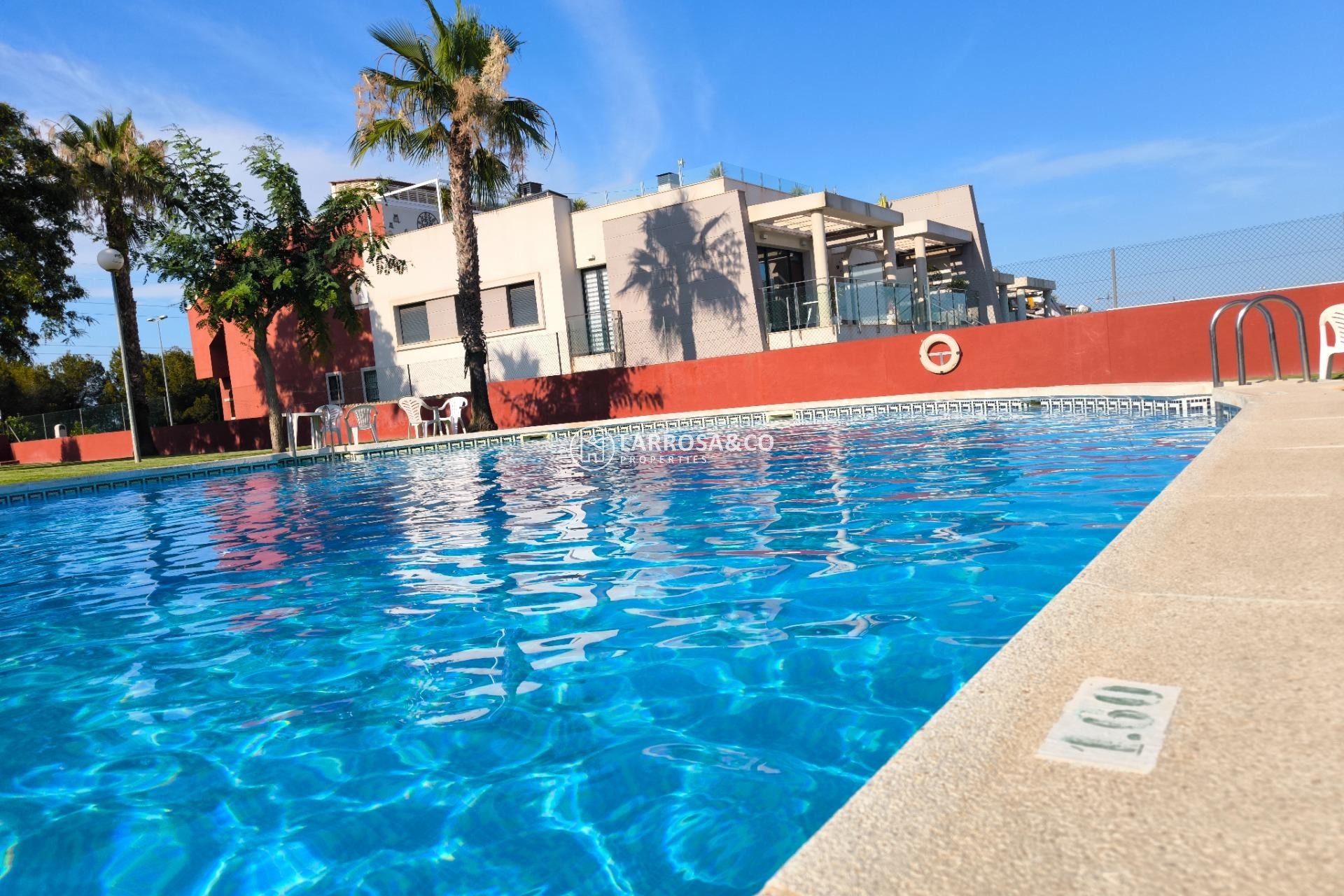 Resale - Bungalow - Orihuela costa - Los Altos