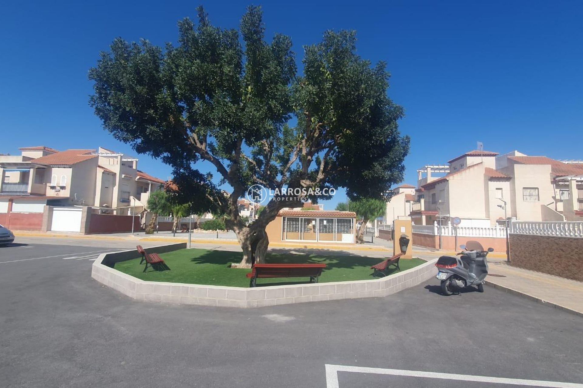 Resale - Bungalow - Orihuela costa - Playa Flamenca