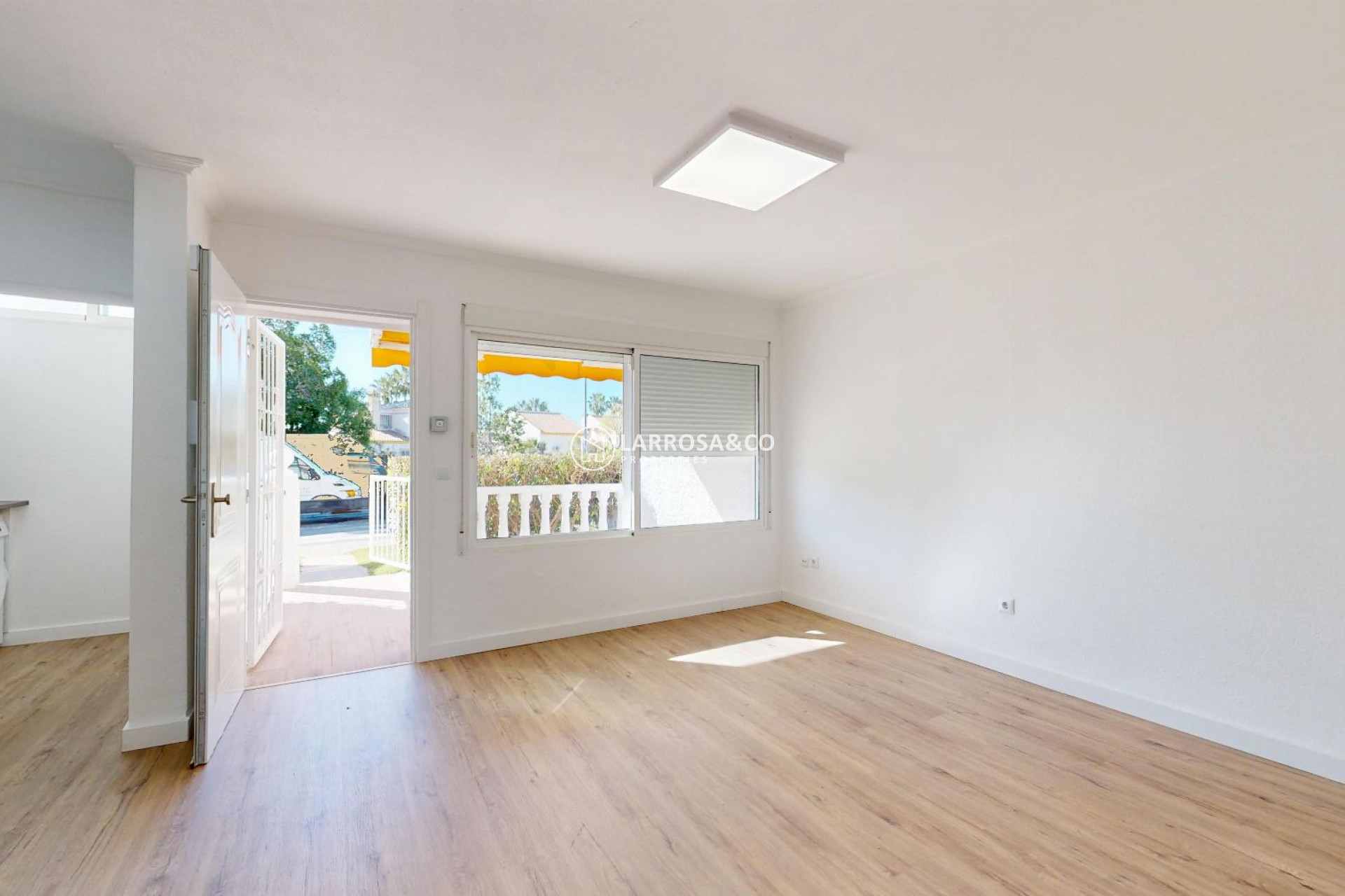 Resale - Bungalow - Orihuela costa - Villamartin 