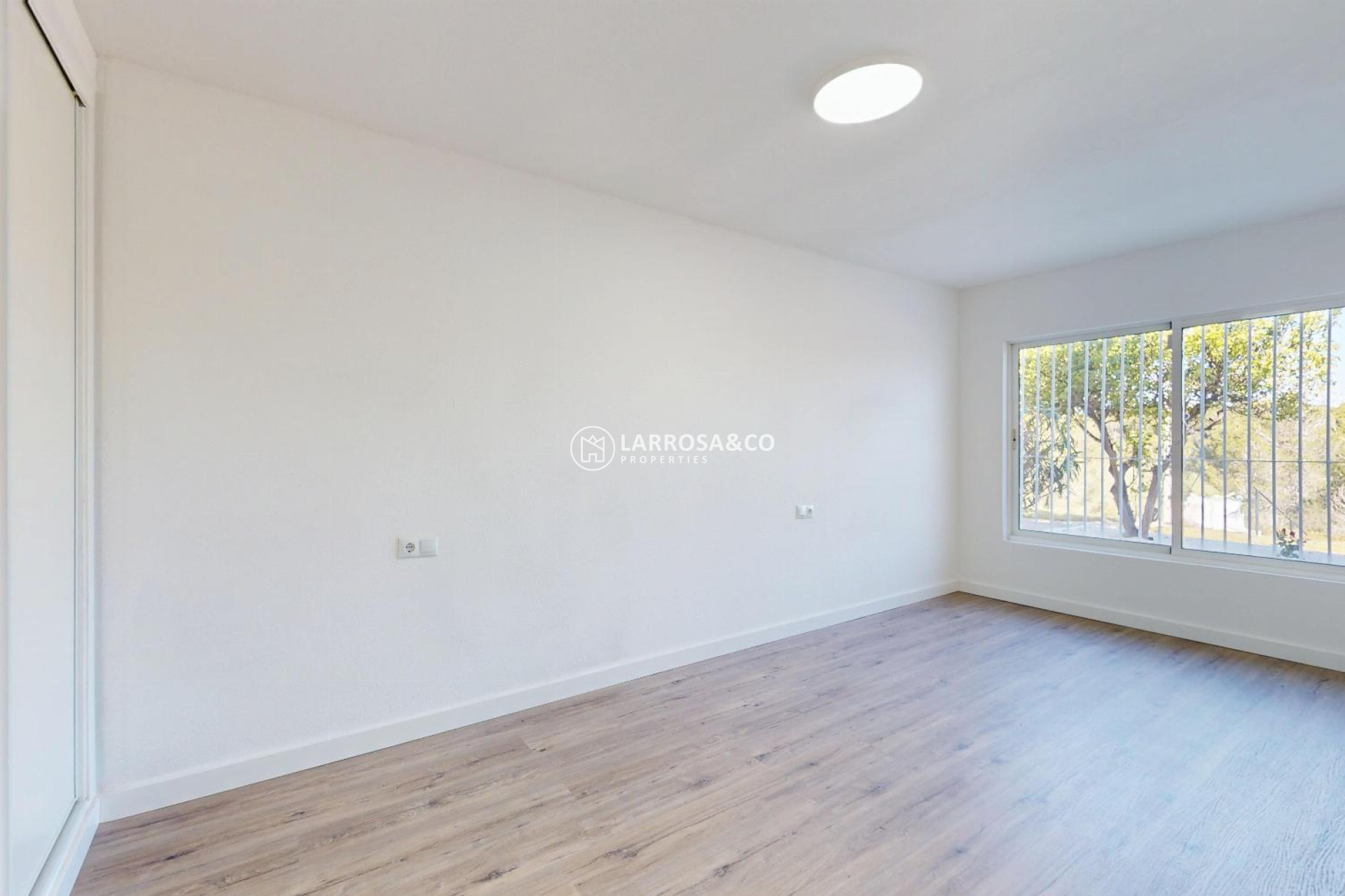 Resale - Bungalow - Orihuela costa - Villamartin 