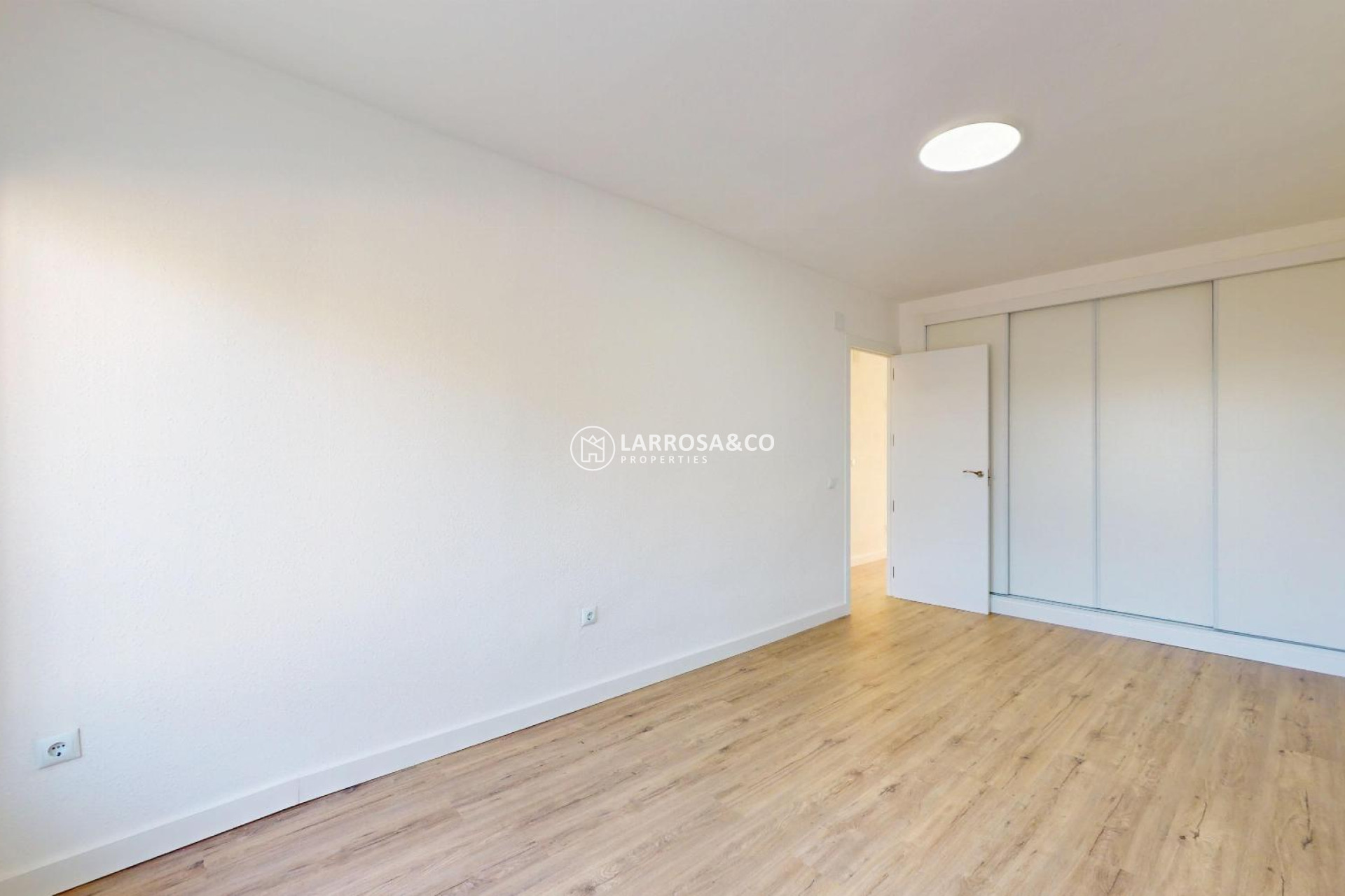 Resale - Bungalow - Orihuela costa - Villamartin 