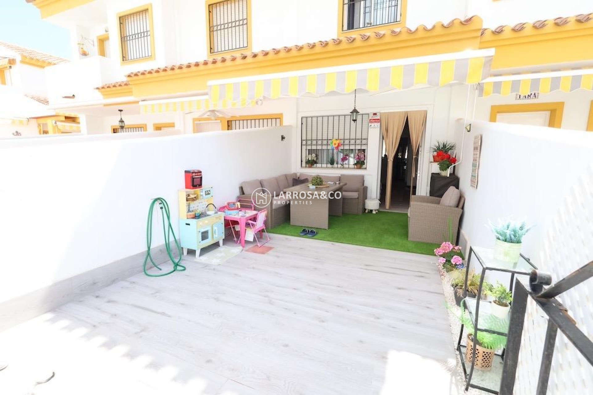 Resale - Bungalow - Pilar de la Horadada - Costa Blanca