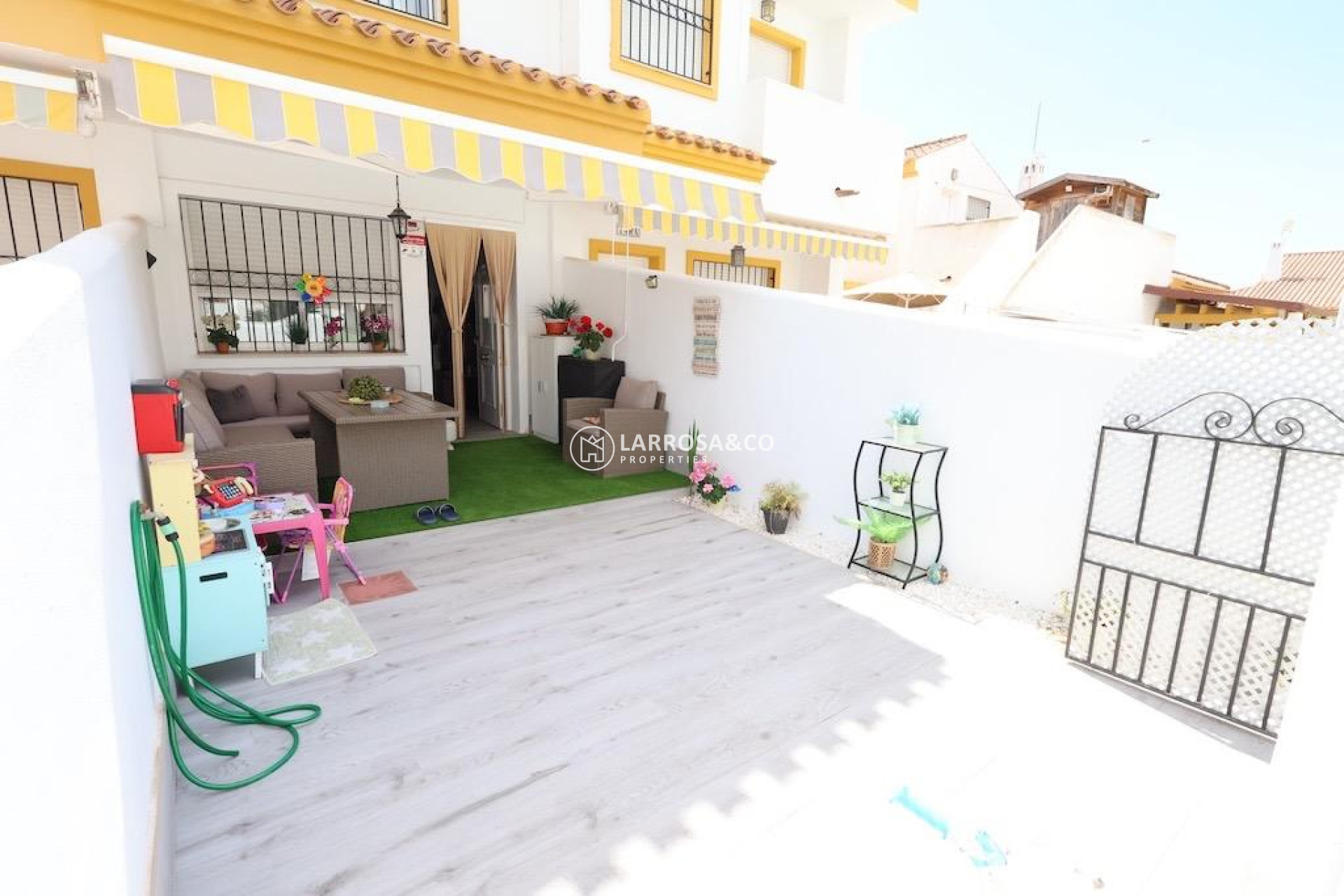 Resale - Bungalow - Pilar de la Horadada - Costa Blanca