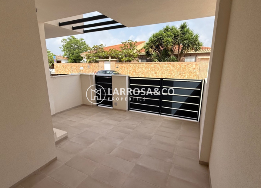 Resale - Bungalow - Pilar de la Horadada - Costa Blanca