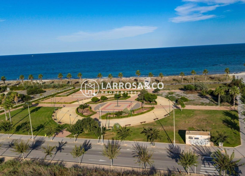 Resale - Bungalow - Pilar de la Horadada - La Torre de la Horadada