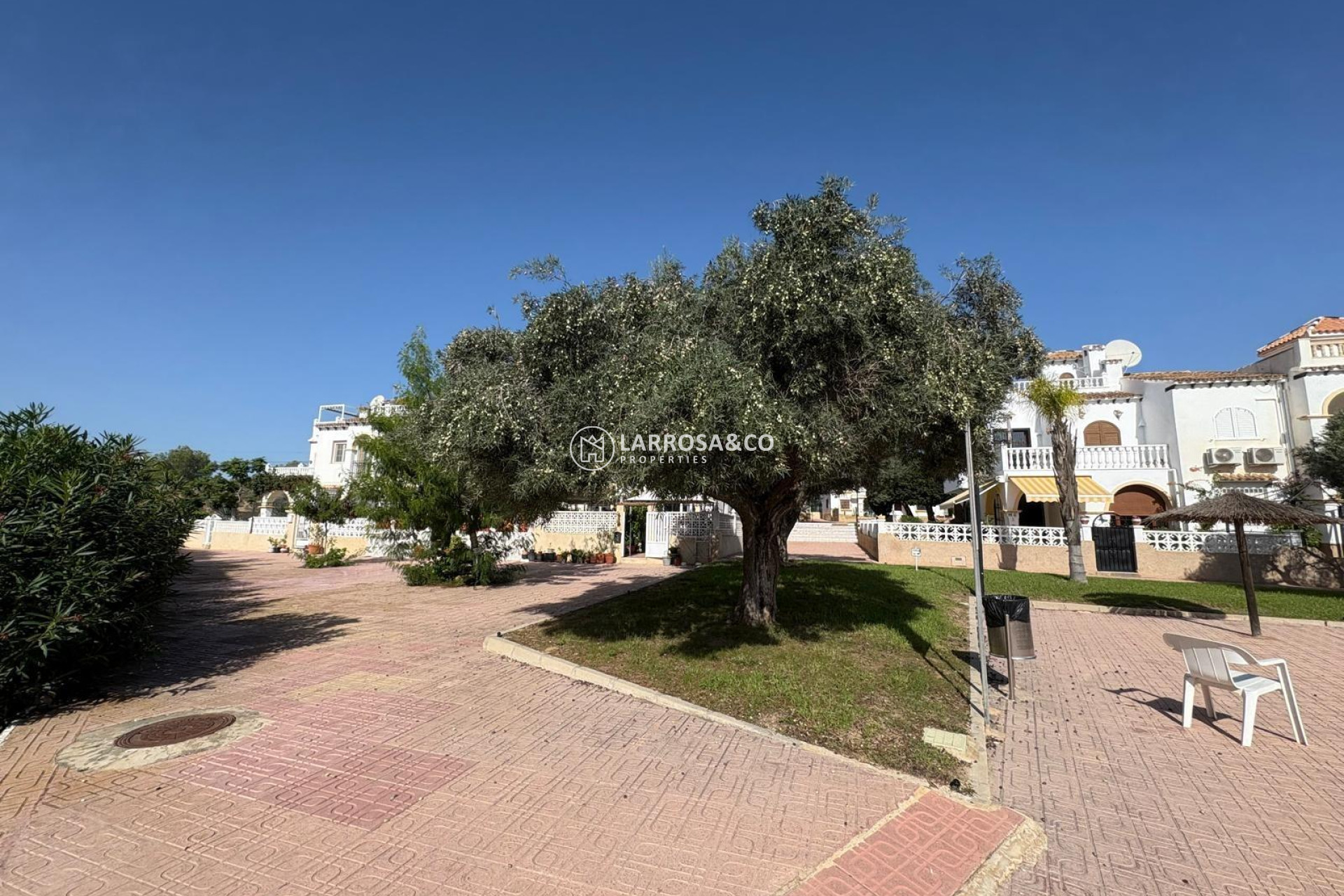 Resale - Bungalow - San Miguel de Salinas - BLUE LAGOON