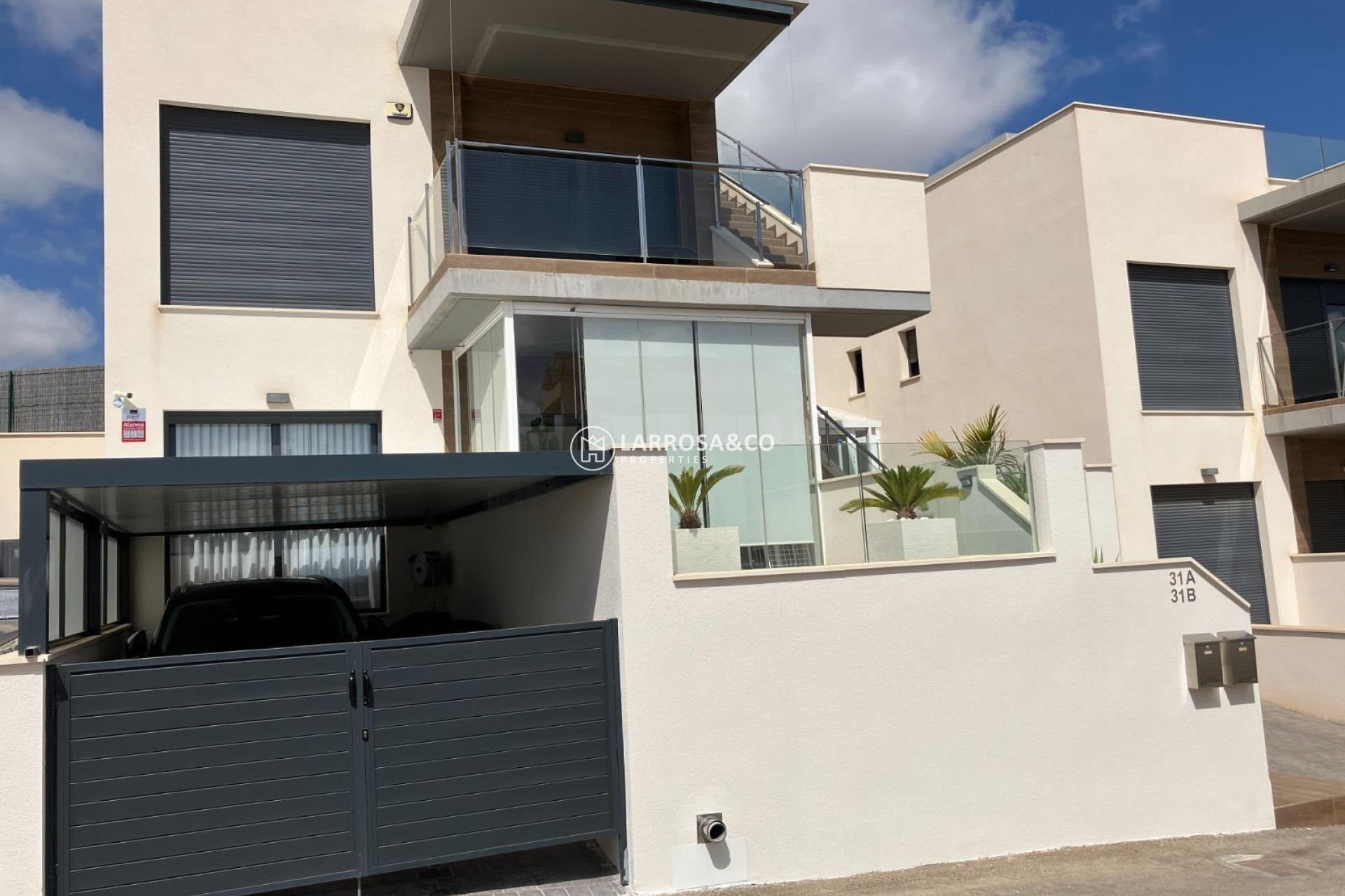 Resale - Bungalow - San Miguel de Salinas - Las Colinas