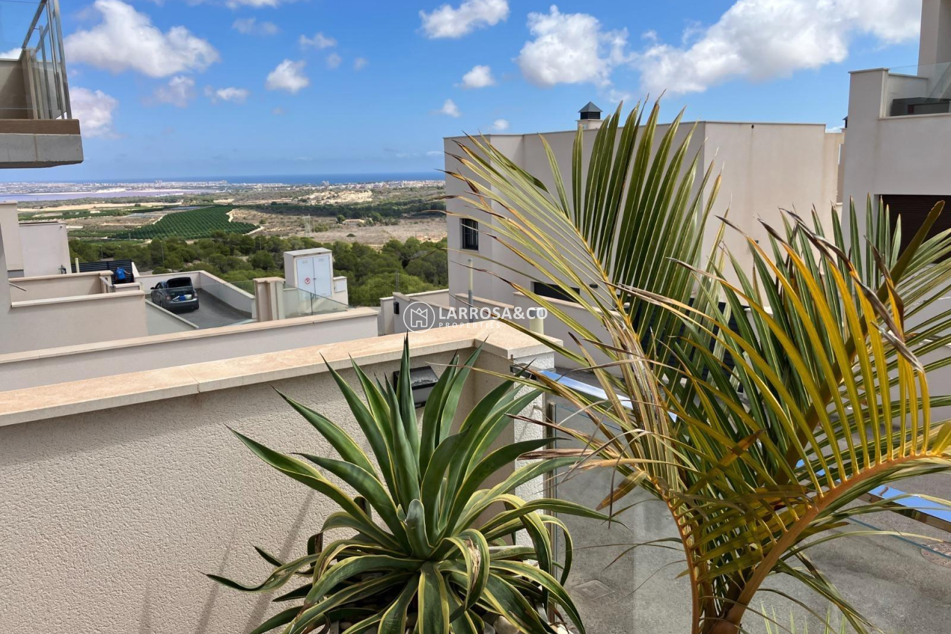 Resale - Bungalow - San Miguel de Salinas - Las Colinas
