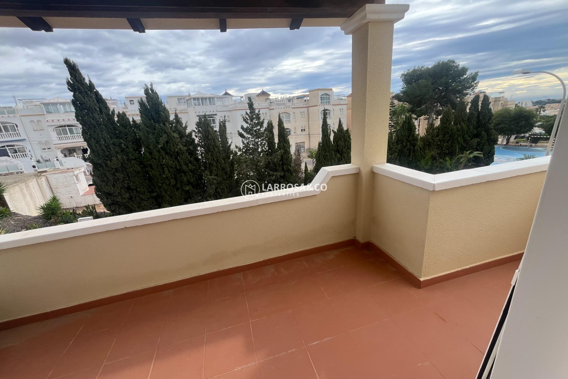 Resale - Bungalow - San Miguel de Salinas - Las Filipinas