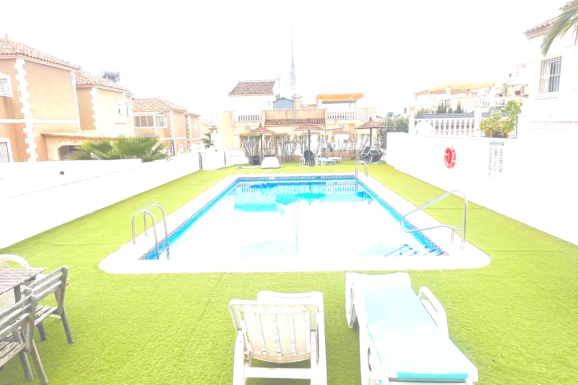 Resale - Bungalow - San Miguel de Salinas - Las Filipinas