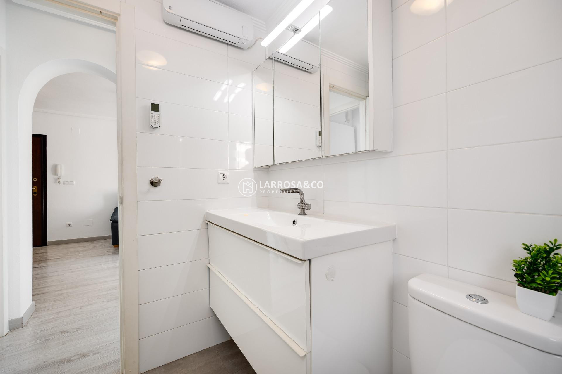 Resale - Bungalow - Torrevieja - Aguas Nuevas