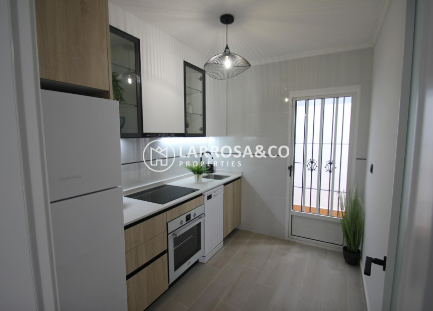 Resale - Bungalow - Torrevieja - Carrefour